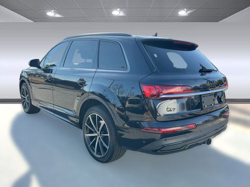 Used 2021 Audi Q7 3.0T Premium Plus w/ Executive Package image 3