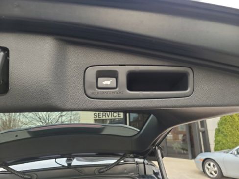 Used 2020 Honda CR-V Touring image 35