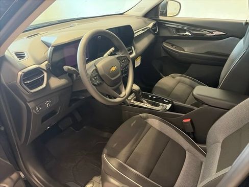 New 2026 Chevrolet TrailBlazer LS w/ LS Convenience Package FWD image 8