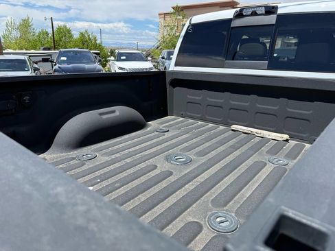 Used 2021 RAM 2500 Limited AWD/4WD image 16
