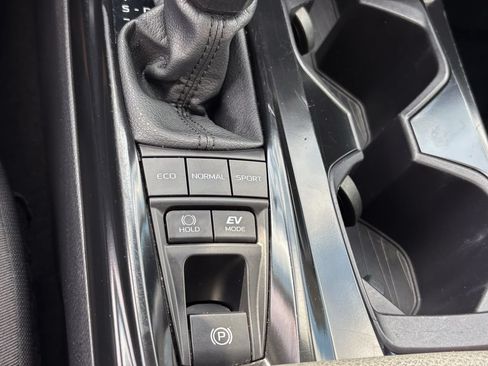 Used 2025 Toyota Camry LE FWD image 29