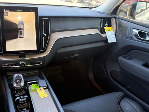 New 2026 Volvo XC60 B5 Ultra w/ Protection Package Premier image 10