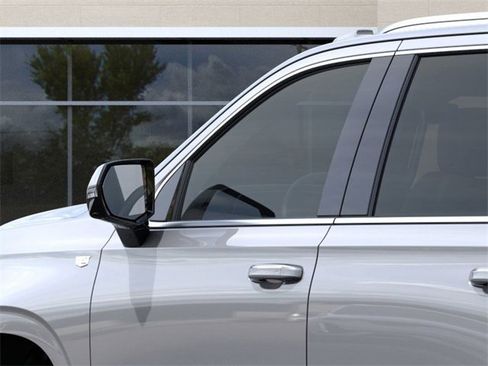 New 2026 Cadillac Escalade Luxury image 12