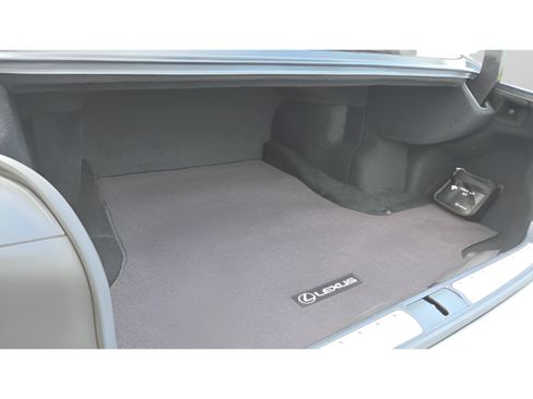 Used 2019 Lexus LS 500 RWD image 15