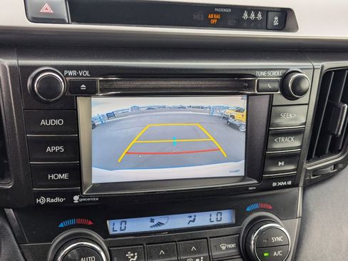 Used 2018 Toyota RAV4 XLE image 16