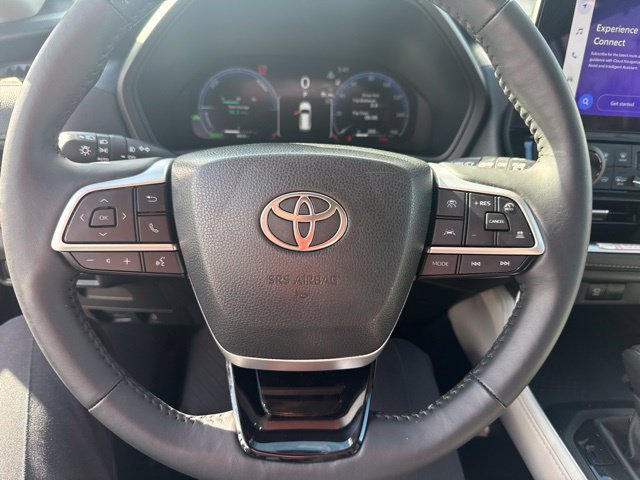 Used 2025 Toyota Grand Highlander AWD Hybrid image 8