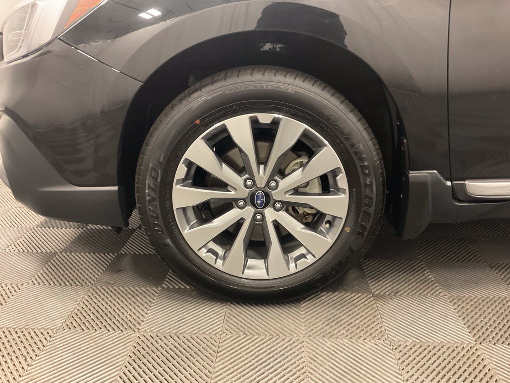 Used 2019 Subaru Outback 2.5i Touring AWD/4WD image 8