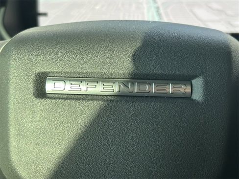 Used 2024 Land Rover Defender 130 X-Dynamic SE image 41