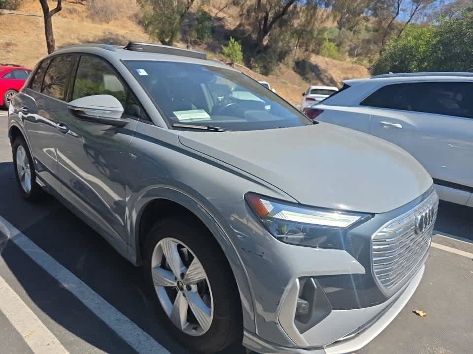 Used 2023 Audi Q4 e-tron Premium w/ Convenience Package AWD/4WD image 4