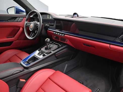Used 2026 Porsche 911 GT3 RWD image 12