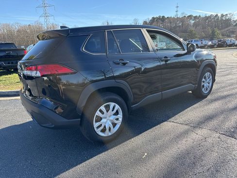 Used 2023 Toyota Corolla Cross L image 5