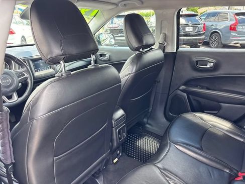 Used 2019 Jeep Compass Latitude w/ Cold Weather Group AWD/4WD image 9