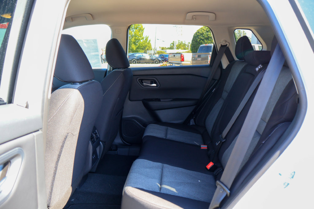 New 2026 Nissan Rogue SV FWD image 8