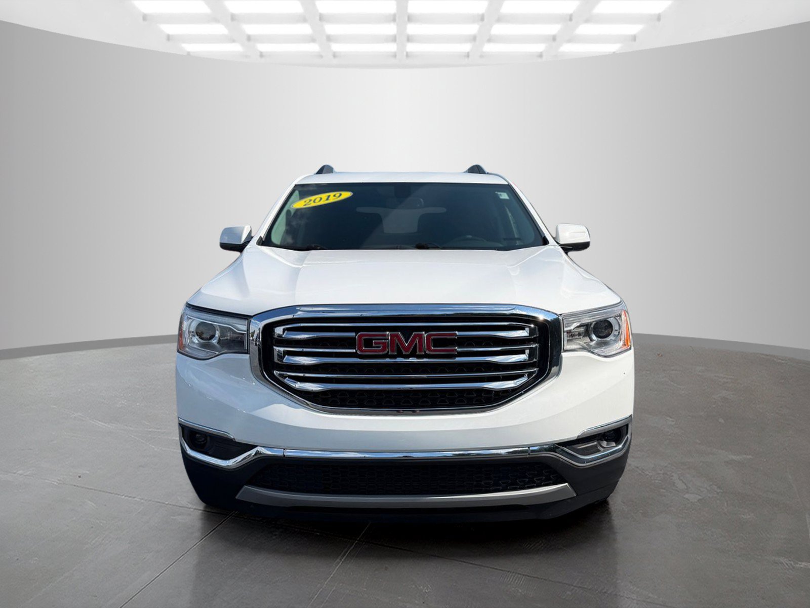 Used 2019 GMC Acadia SLT FWD image 2