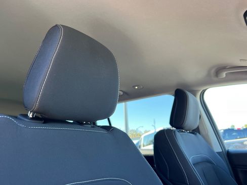 Used 2023 Jeep Grand Cherokee L Laredo image 19