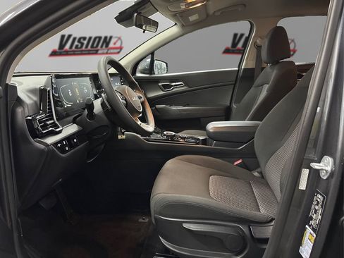 Certified 2023 Kia Sportage LX image 9