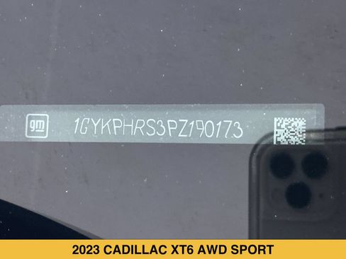 Certified 2023 Cadillac XT6 Sport w/ Platinum Package AWD/4WD image 18