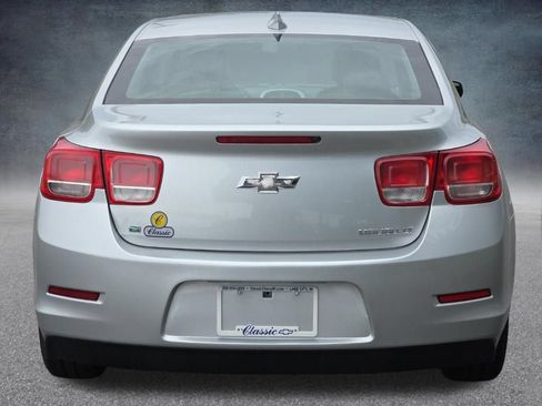 Used 2016 Chevrolet Malibu LT FWD image 5