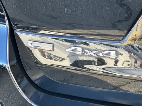 Used 2022 Jeep Grand Cherokee L Limited w/ Luxury Tech Group II image 27