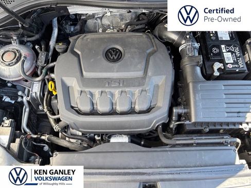 Certified 2024 Volkswagen Tiguan SEL R-Line AWD/4WD image 10
