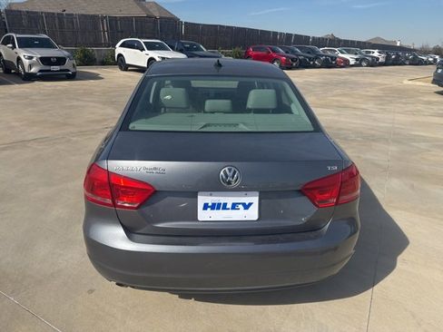 Used 2015 Volkswagen Passat 1.8T Limited Edition image 7