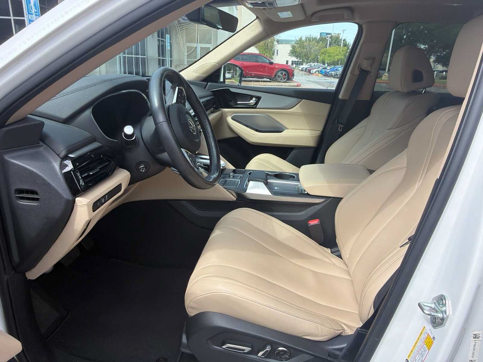 Used 2023 Acura MDX FWD image 9