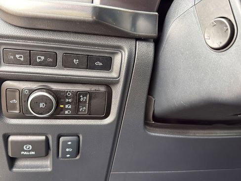 Certified 2024 Ford F150 Platinum AWD/4WD image 17