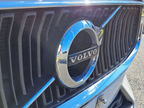 Used 2019 Volvo S60 T5 Momentum w/ Premium Package image 29