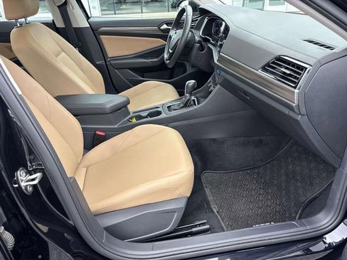 Used 2019 Volkswagen Jetta SEL image 16