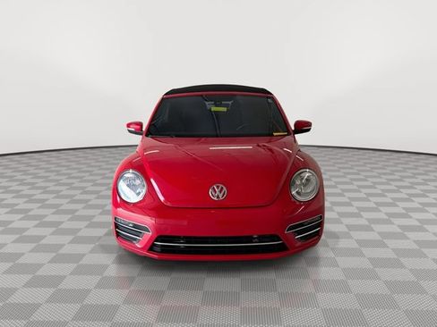 Used 2018 Volkswagen Beetle 2.0T S FWD image 3