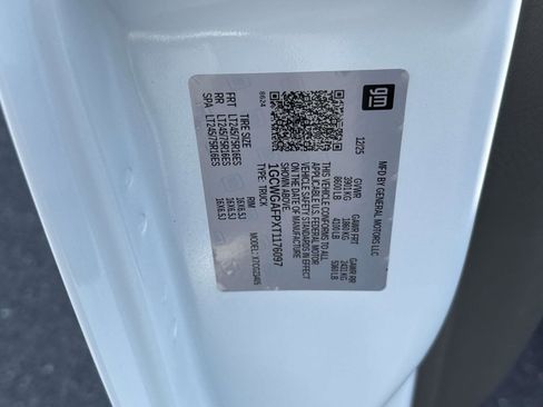 New 2026 Chevrolet Express 2500 w/ Driver Convenience Package image 18