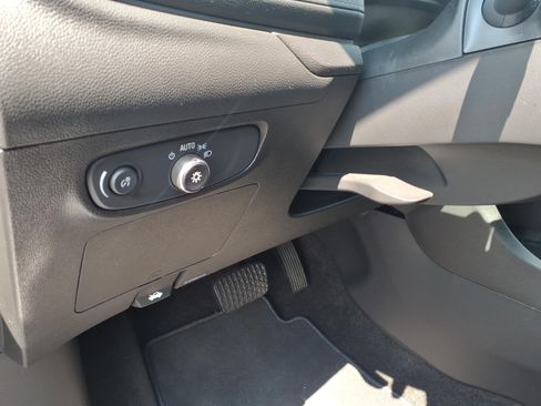 Certified 2024 Buick Encore GX Preferred w/ Comfort Package FWD image 22