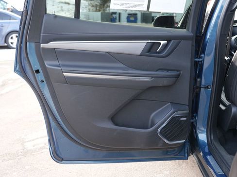 Used 2025 Buick Enclave Preferred image 19