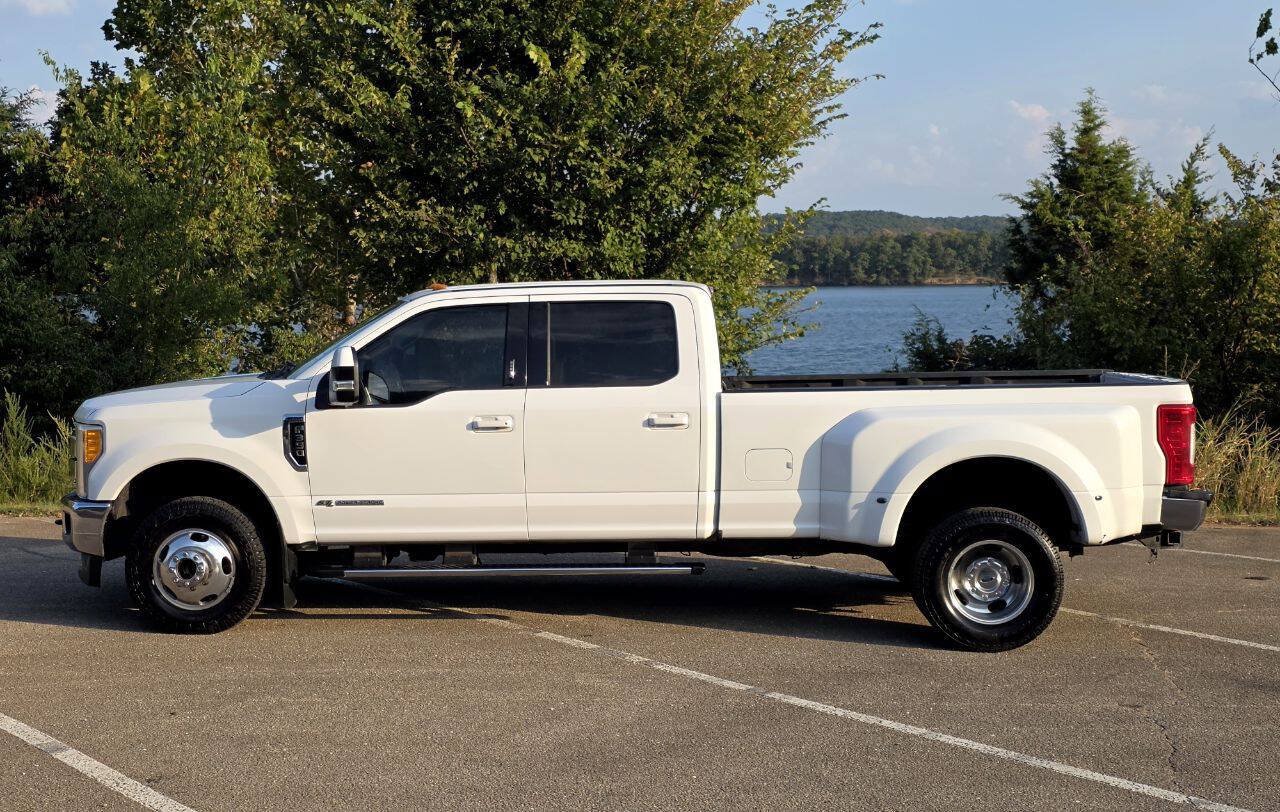 Used 2017 Ford F350 Lariat AWD/4WD image 13