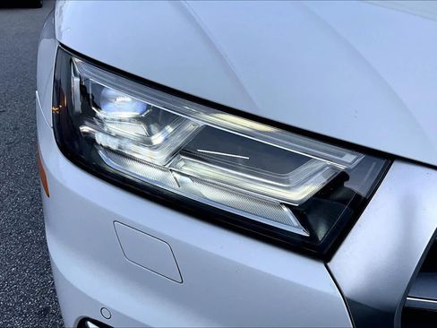 Used 2018 Audi Q5 2.0T Premium Plus w/ Premium Plus Package image 27