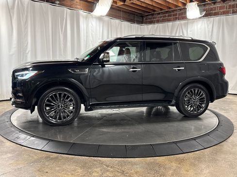 Certified 2024 INFINITI QX80 Sensory w/ Cargo Package AWD/4WD image 10