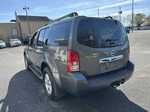 Used 2008 Nissan Pathfinder SE image 6