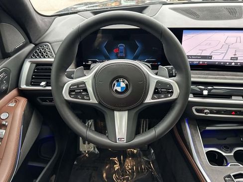 Certified 2024 BMW X7 xDrive40i w/ Executive Package image 23