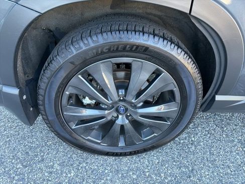 Used 2022 Subaru Ascent Onyx Edition image 17