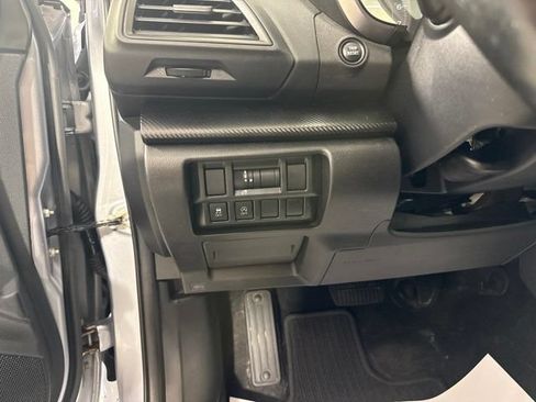 Used 2021 Subaru Crosstrek 2.0i Premium AWD/4WD image 20