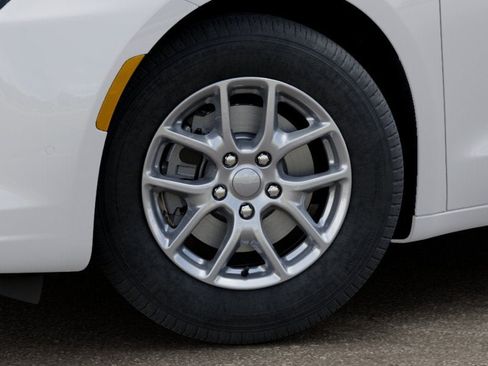New 2027 Chrysler Pacifica Select FWD image 34