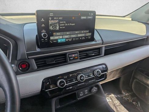 Used 2024 Honda Pilot EX-L image 19