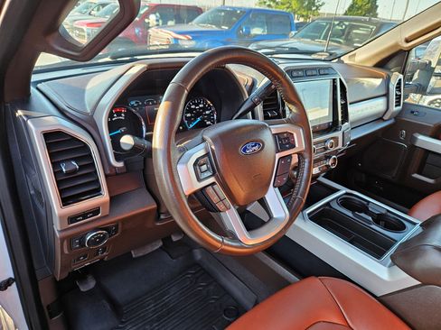 Used 2022 Ford F350 King Ranch w/ King Ranch Ultimate Package AWD/4WD image 16