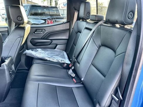 New 2025 GMC Canyon Elevation w/ Convenience Package image 26