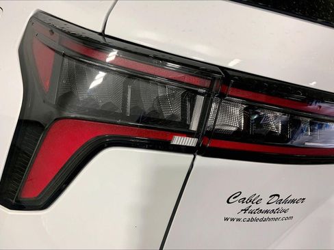 Used 2026 Chevrolet Equinox LT FWD image 28
