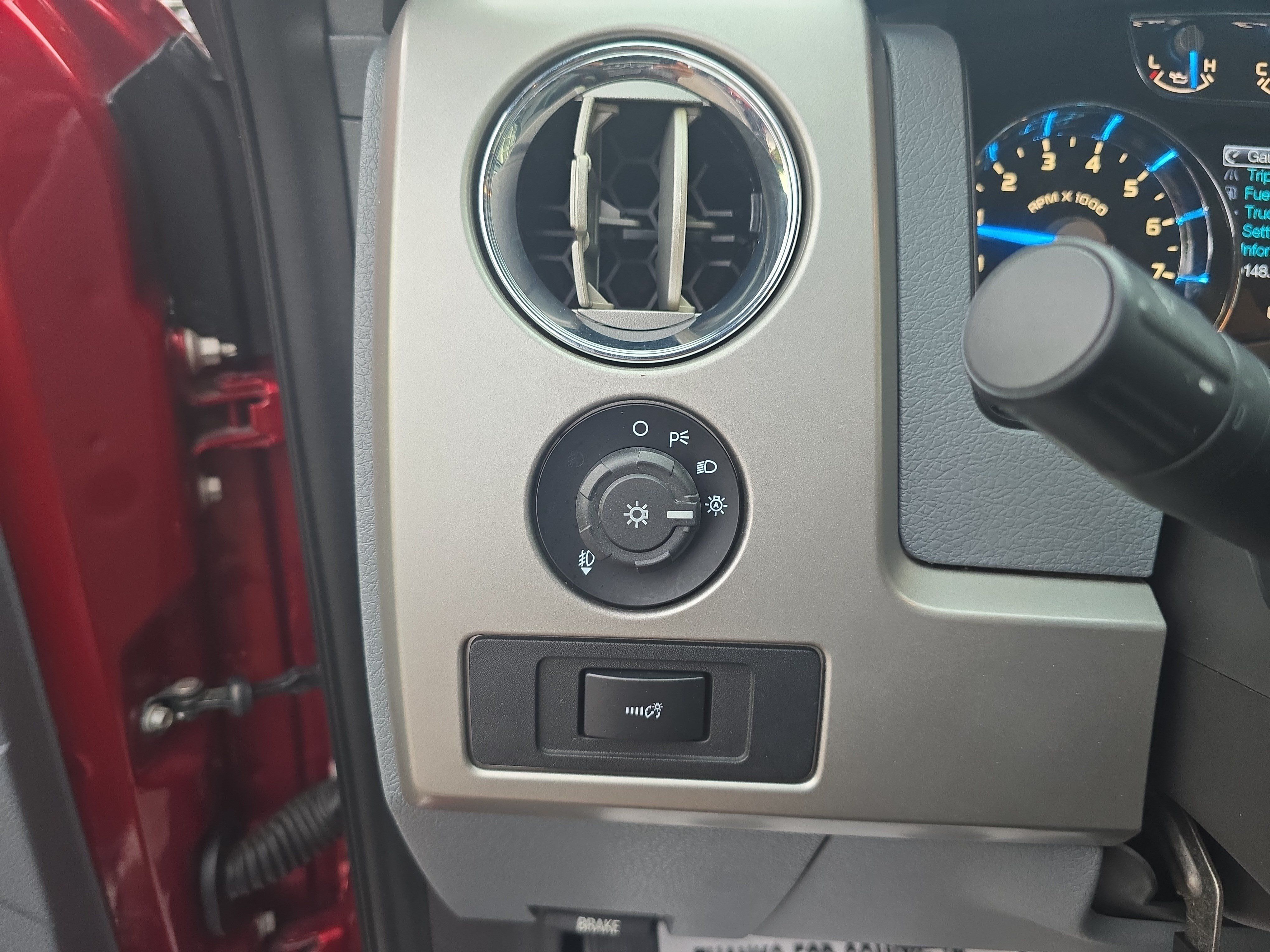 Used 2013 Ford F150 Lariat w/ Luxury Equipment Group AWD/4WD image 25