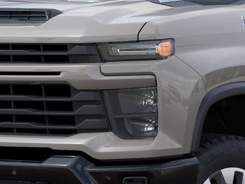 New 2026 Chevrolet Silverado 2500 Custom w/ Custom Value Package AWD/4WD image 10