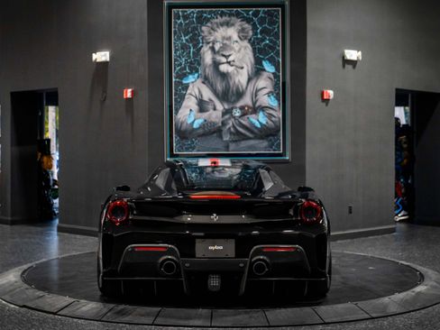 Used 2020 Ferrari 488 Pista Coupe image 7