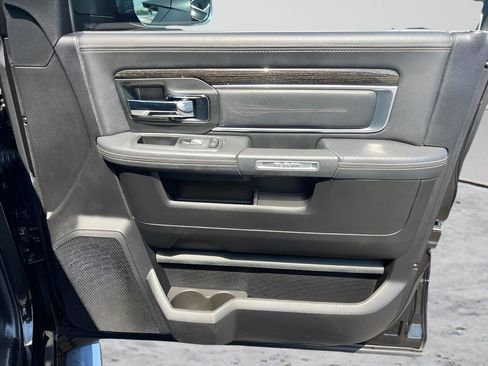 Used 2017 RAM 3500 Laramie Longhorn AWD/4WD image 34