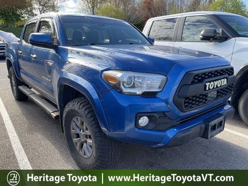 Used 2018 Toyota Tacoma SR5 AWD/4WD image 1